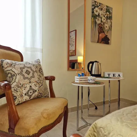 Lorenzo Guest - Garage Privato Apartment